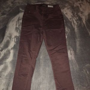 maroon high wasted jegging